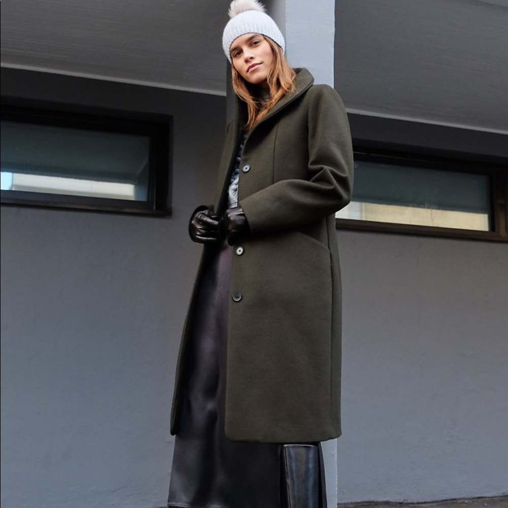 Aritzia NWT Wilfred long cocoon coat green
